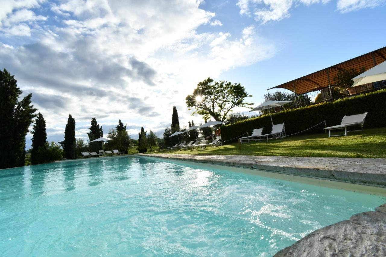Le Rocche Di Valiano Aparthotel ภายนอก รูปภาพ