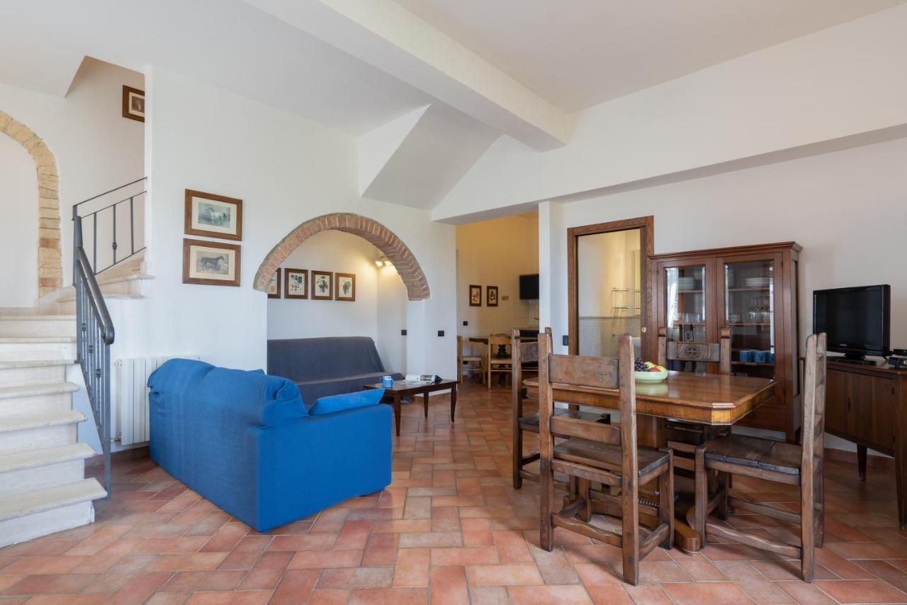 Le Rocche Di Valiano Aparthotel ภายนอก รูปภาพ