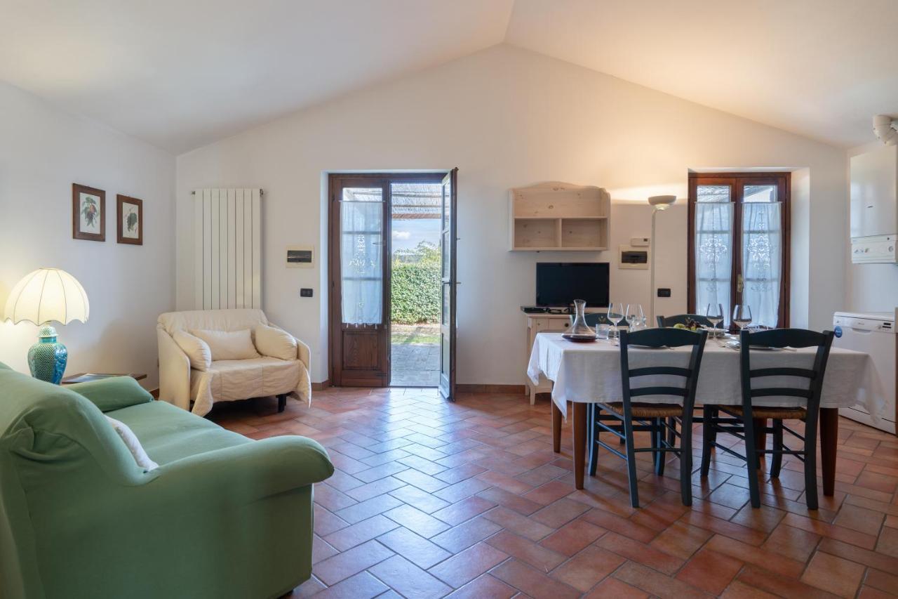 Le Rocche Di Valiano Aparthotel ภายนอก รูปภาพ